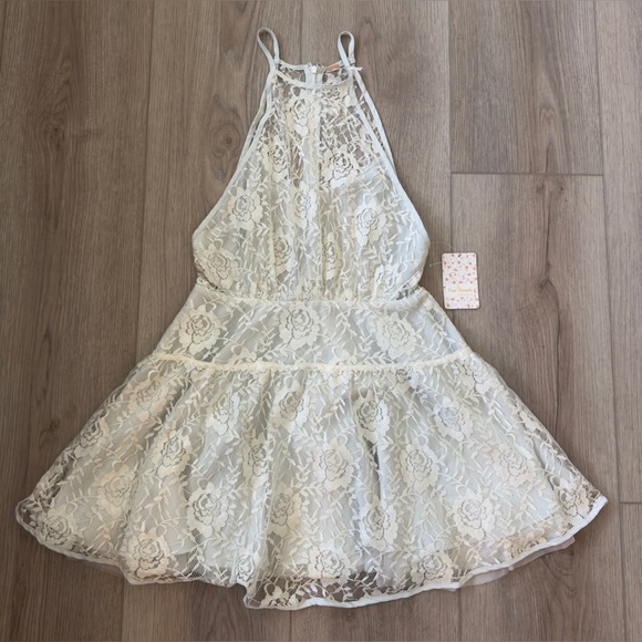 Free People White Lace Backless Dress. 👗 - Picture 2 of 13